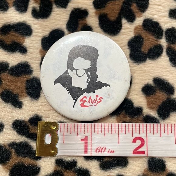 ELVIS COSTELLO 🎸 Vintage Rock Button Pin Pinback Collectible Punk Music Wave - Picture 7 of 12